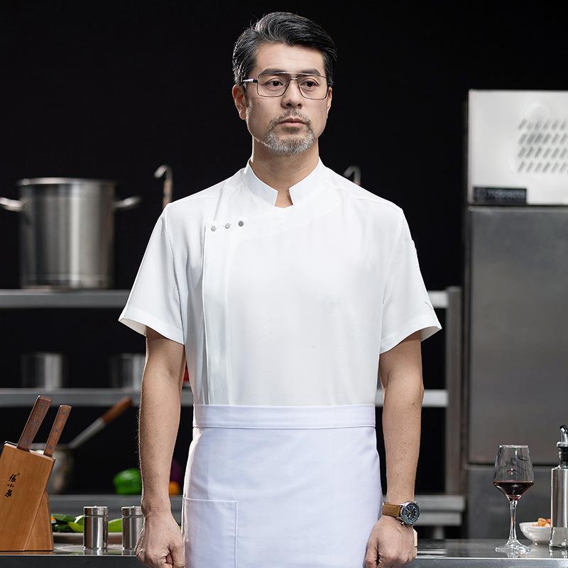 ・カテゴリ: 厨師服・対象: 男女兼用・機能: 吸湿速乾・パンツ丈: 長ズボン・主な素材: 綿（30%未満）、ポリエステル（50%以上70%未満）・カラー展開: ホワイト、グレー、ブラック・サイズ展開: M、L、XL、XXL、XXXL、4XL・上下衣分類: トップス・袖の種類: ドルマンスリーブ・袖丈: 半袖・襟のデザイン: スタンドカラー・着丈: ショート丈（40cm超50cm以下）