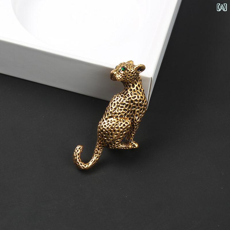 樂天商城 - ブローチ 女性用 ヒョウ柄 復古 ドリップオイル 彩色塗装 動物モチーフ 金色 銀色 合金製 電気メッキ加工 切り替えデザイン 西装 トップス ワンピース 普段使い 装飾アクセサリー 春夏 かわいい 軽量