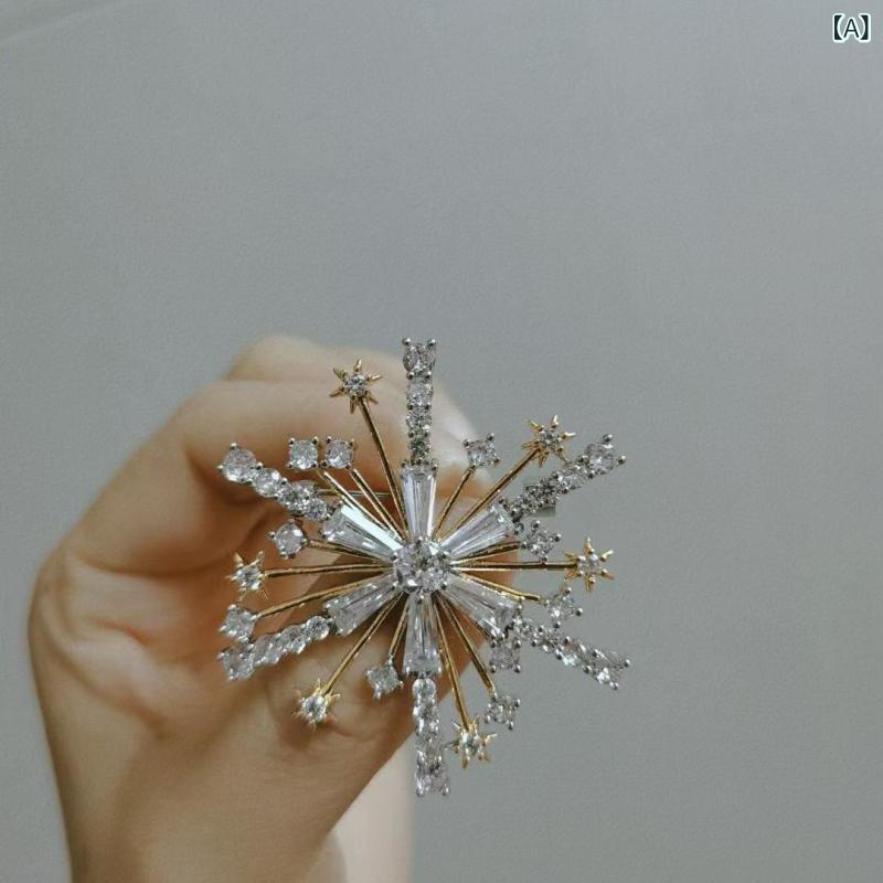 ブローチ 女性用 葉っぱ 雪花 星 花 切り替え 電気メッキ加工 軽量 記念 結婚 固定 多機能 かわいい アクセサリー ピンバッジ 植物モチーフ デコレーション