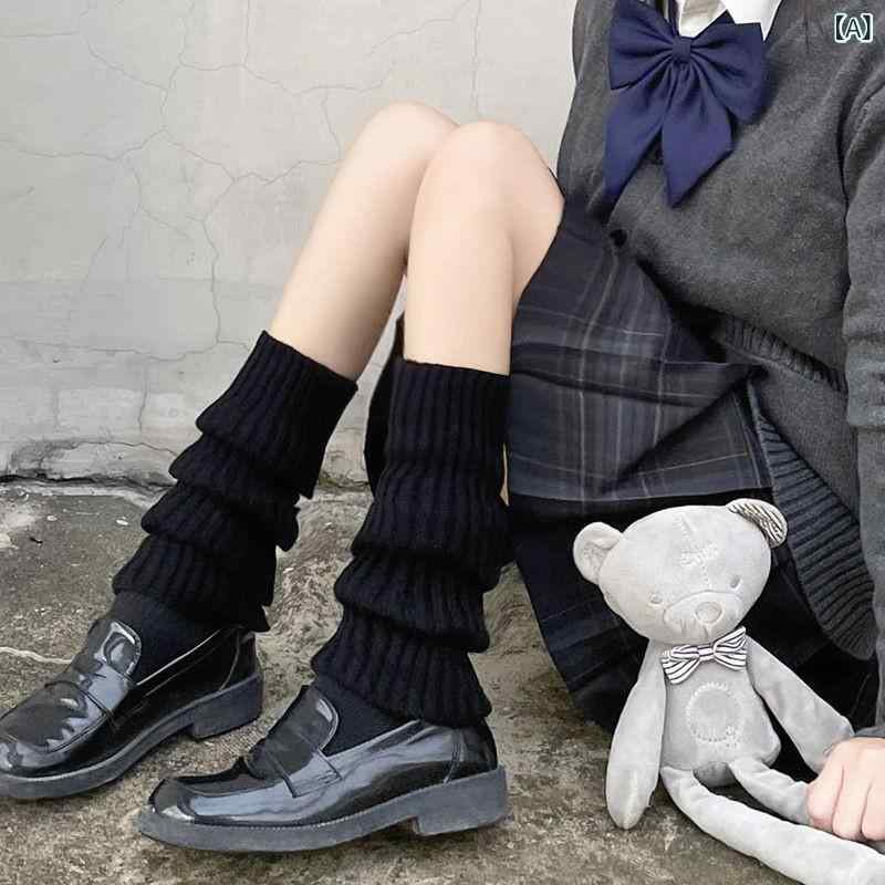 ・カテゴリ: ニーハイソックス・スタイル: 個性的・主な素材: アクリル・機能: 吸汗・柄: 無地・性別: レディース・対象年齢: 7～12歳・製法: シングルニードル・つま先: 機械縫い・丈: 40cm・カラー展開: ブラック、ホワイト、ダークグレー・サイズ展開: フリーサイズ