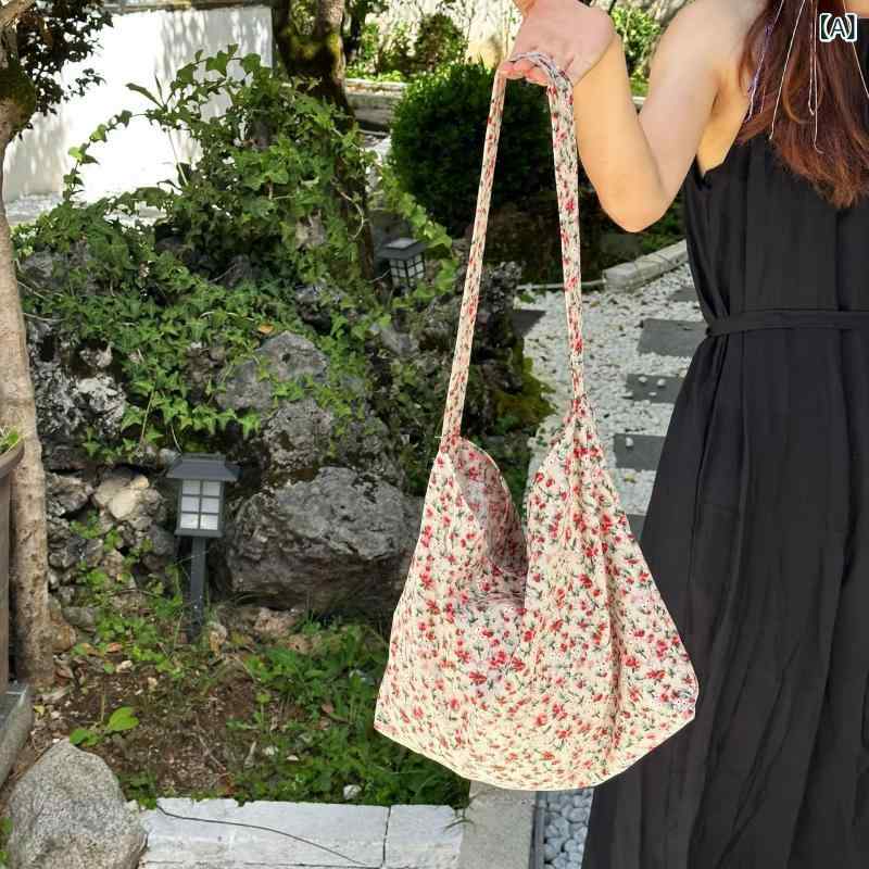 ・カラー展開: 灰紫色、米紅色・スタイル: フェミニン・素材: 帆布・バッグの形状: トートバッグ・バッグのサイズ: 大・トレンド要素: ステッチ・裏地素材: 帆布・バッグの形状: 横型スクエア・開閉方式: オープン・硬度: ソフト・外ポケットの種類: 内ポケット・ストラップの本数: シングル・サイズ: 裏地あり、裏地なし・おすすめシーン: デイリー