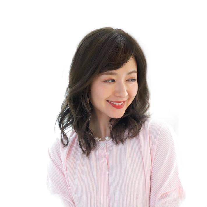 ・対象: レディース・仕様: マシンメイド・染髪・パーマ: 不可・髪質素材: 耐熱ファイバー・対応肌色: すべての肌色・対応顔型: すべての顔型・前髪タイプ: ストレート・斜め両用・スタイル: ナチュラル・ウィッグヘアスタイル: ロングカール（ストレート・斜め前髪両用）・カラー展開: ナチュラルブラック、ダークブラウン・カテゴリ: ロングカールウィッグ