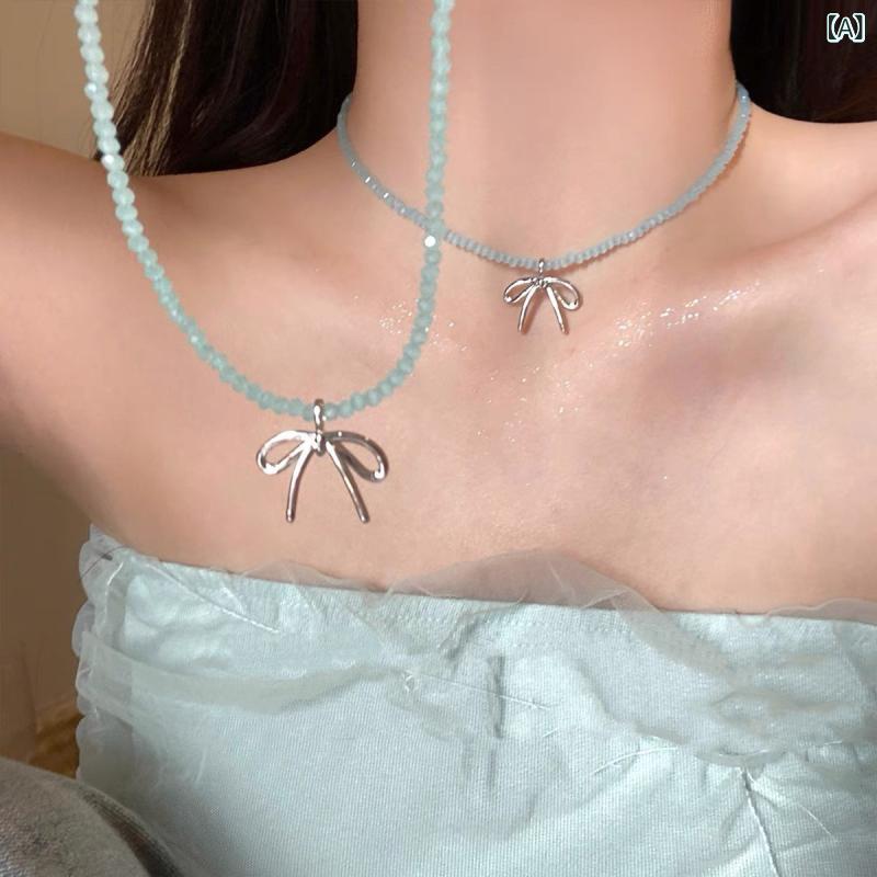・素材: 合金・加工方法: 電鍍・デザイン: 昆虫・チェーンタイプ: 通常チェーン・ペンダント素材: 人造水晶・円周: 41cm～50cm・カラー展開: ブルー、ピンク、グリーン・流行要素: リボン・スタイル: スウィート・重量: 7g・スタイル分類: フレッシュスウィート・カテゴリ: ネックレス・対象: レディース・流行要素カテゴリ: 形状・柄