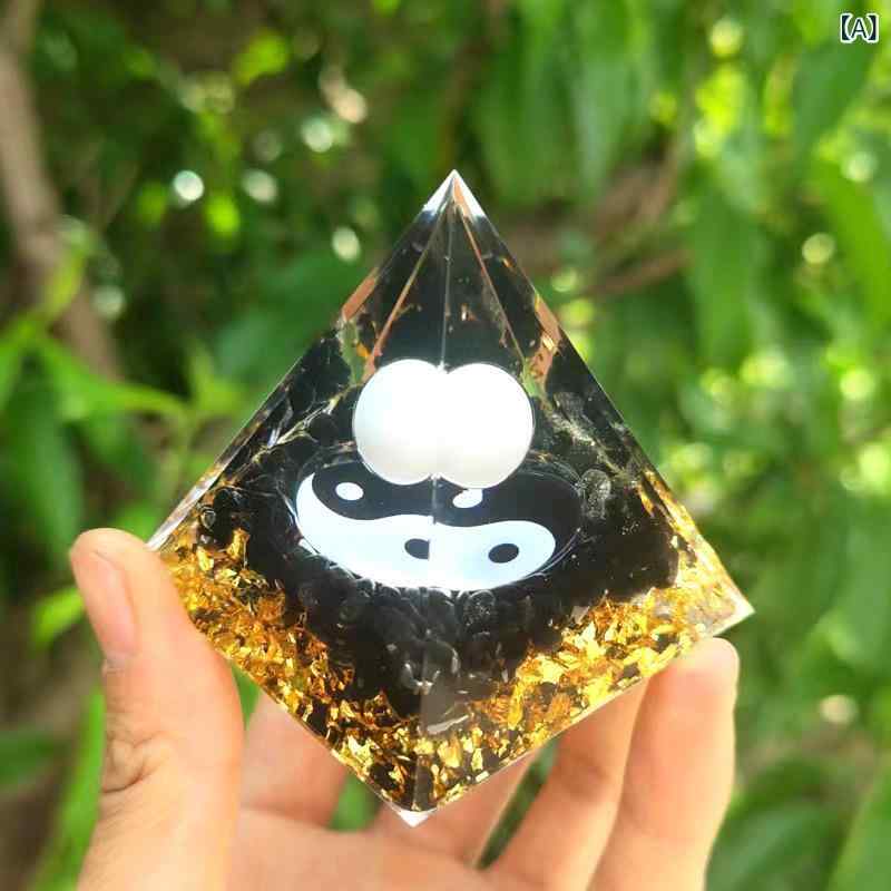 置物 金字塔 クリスタル オルゴナイト 天然石 樹脂 浄化 風水 開運 癒し ヒーリング 太極 八卦 陰陽 モチーフ デスク 寝室 玄関 卓上 インテリア オブジェ モダン シンプル 飾り アジアン 雑貨 プレゼント ギフト