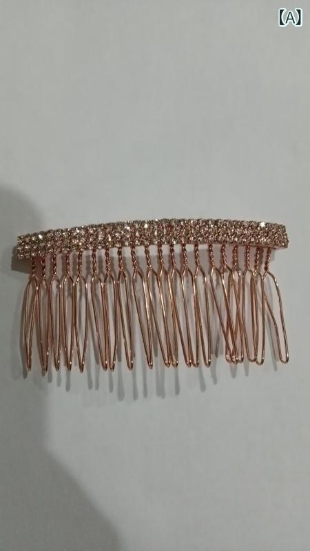 ・スタイル: 韓国風・種類: スカーフヘアバンド・デザイン: ジオメトリック・おすすめのギフトシーン: 結婚式、旅行記念、社員ギフト・柄: チェック・カラー展開: 一字型、波浪型、クラウン、ブロック、リボン、八つ花、ネクタイ、丸襟リボン、斜め一字型、リーフ、ローズ、ミニリボン・トレンド要素: レトロ・カテゴリ: ヘッドドレス