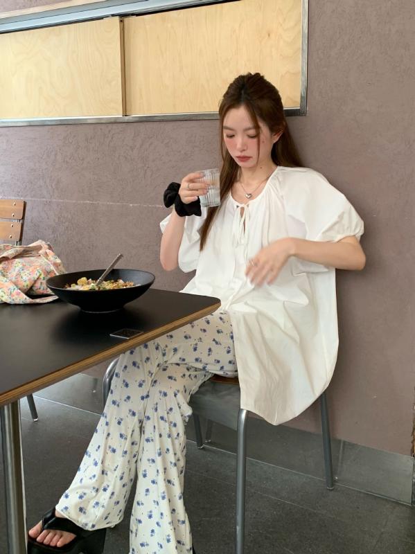 セットアップ レディース 半袖 白シャツ リボン フレアパンツ ロングパンツ 小花柄 カジュアル 春夏