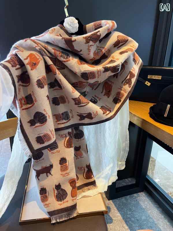 ・スタイル：中長・カラー：ベージュ地に茶色縁の立体猫ジャカード・サイズ：190x65cm・素材：アクリル・機能：保温・加工：ジャカード・雰囲気：清楚，森風