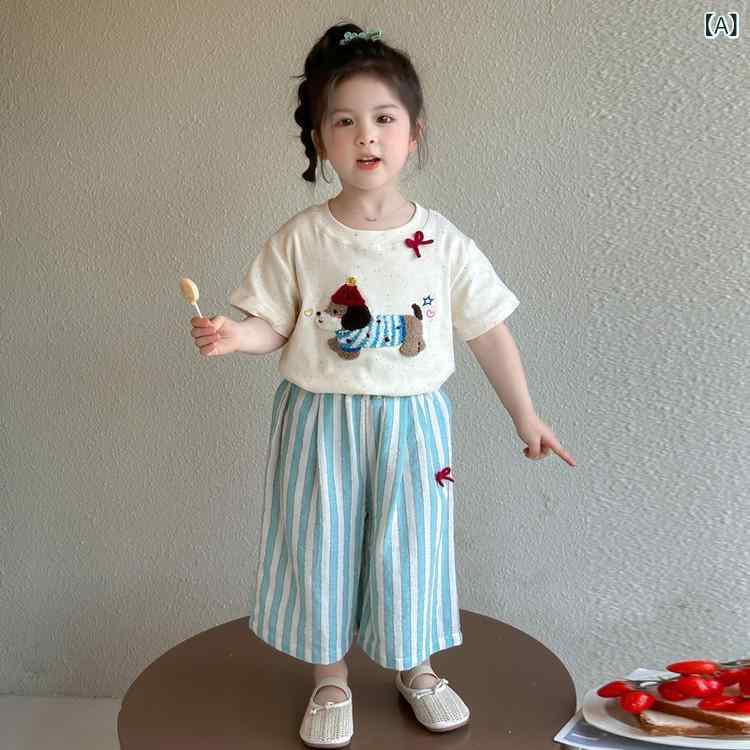 ・カテゴリ: 子ども用セットアップ・対象性別: 女児・スタイル: カジュアル・セット内容: トップス、パンツ（2点セット）・対象年齢: 3〜8歳（身長100〜140cm）・袖丈: 半袖・パンツ丈: 長褲・生地の厚さ: 薄手・柄: ボーダー、キャラクター・主な素材: 綿混紡（綿90%）・安全基準: B類・着用タイプ: プルオーバー・カラー: アプリコット・サイズ展開: 90cm、100cm、110cm、120cm、130cm、140cm
