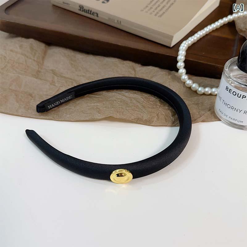 ・カテゴリ: ヘアアクセサリー・素材: 布・加工技術: り・カラー展開: Lサイズ、Sサイズ、カチューシャC、ブラックゴールド、min、min極細、スクエアジルコニアブラック、ゴールドミニフラワー、ブラックカチューシャ、ブラックPI、ブラックダブルC、スターカチューシャ、ブラックPU、ミルクティー、ジルコニアパールカチューシャ、ブラックパール、ミルクティーパール、ブラックハート、MINブラック（単品）、レトロビー、ヘアクリップC、ブラック、ブラックサイド、ブラックヘアピン、カメリア、ロゴ、ハート、ブラックゴールドドット、パールカメリア、minタイプ、ダブルCタイプ、ビータイプ、ブラックJIN、ワインレッドJIN、シャンパンJIN、ゴールドミニブラック、ブラックラインストーン・スタイル: 韓国風・テイスト: 清潔感、スウィート・対象: レディース