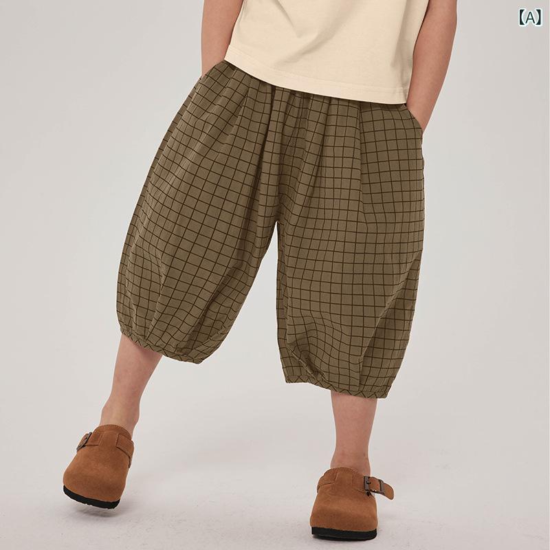 ・カテゴリ: キッズパンツ・スタイル: カジュアル、韓国風・素材: 綿 ・パンツ丈: 7分丈・性別: 男の子・対象年齢: 3〜8歳（100〜140cm）・デザイン: チェック柄・ウエスト: ミドルウエスト・前開き仕様: ゴムウエスト・カラー展開: ブラウン・サイズ展開: 90cm、100cm、110cm、120cm、130cm、140cm