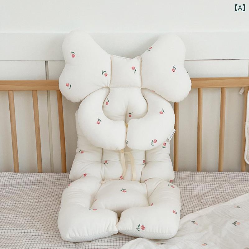 ・カラー展開: 小花（ヘッドレストなし）、くま（ヘッドレストなし）、オリーブ（ヘッドレストなし）、くまフェイス（ヘッドレストなし）・対象: ベビー・キッズ・カテゴリ: 涼感マット