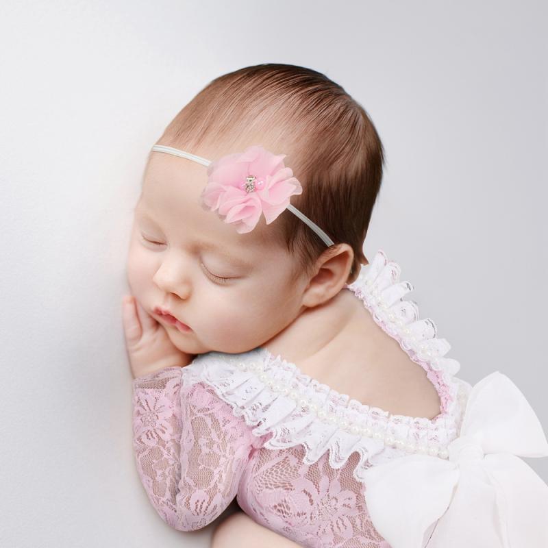 ・カテゴリ: 婴儿服・主な素材: 氨纶・スタイル: 美式・カラー展開: 粉色（衣服+头带）,米色（衣服+头带）,白色（衣服+头带)・対象年齢: 新生儿(0~1岁，80cm及其以下)