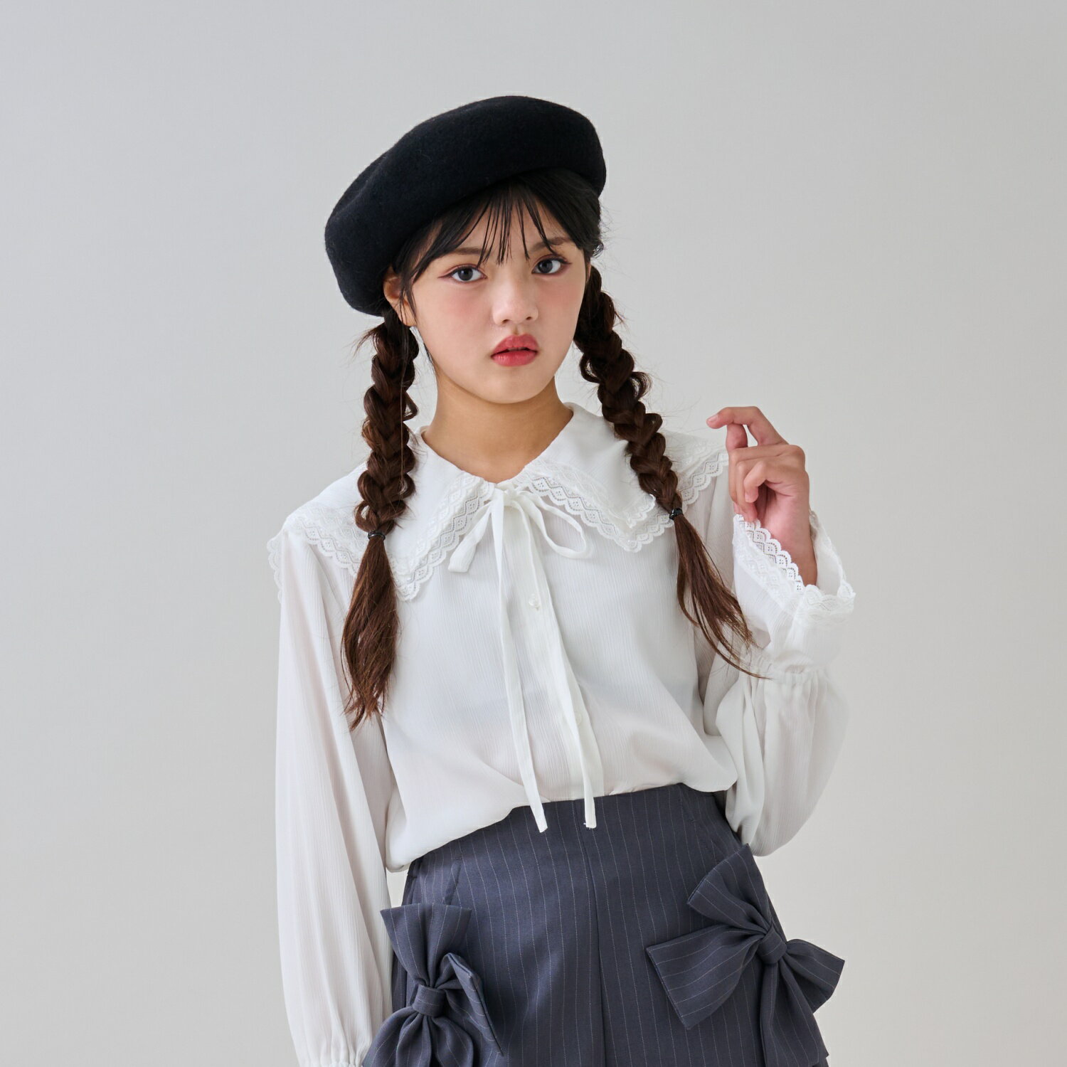 バイ ラビット(by LOVEiT)【卒服】Wセーラーカラーブラウスのサムネイル