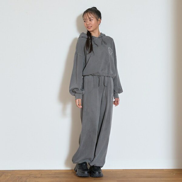 ラブトキシック(Lovetoxic)【LTXC】ロングパンツセットアップのサムネイル