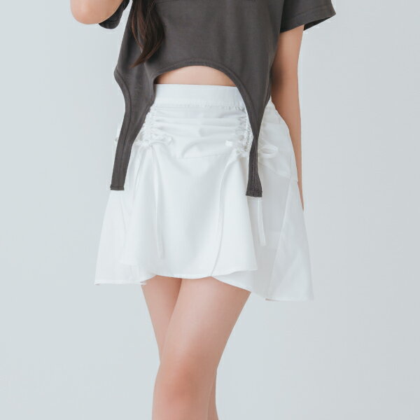 バイ ラビット(by LOVEiT)【Cuugal8月号掲載】ドロストフリルスカートのサムネイル