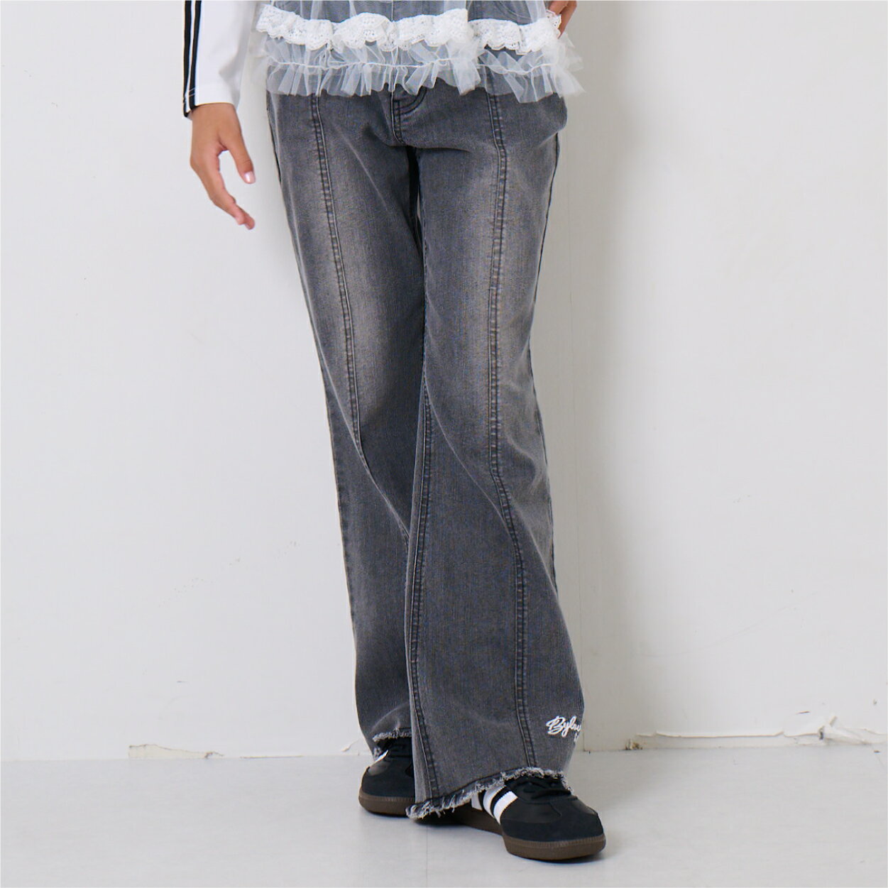 バイ ラビット(by LOVEiT)美脚パンツのサムネイル