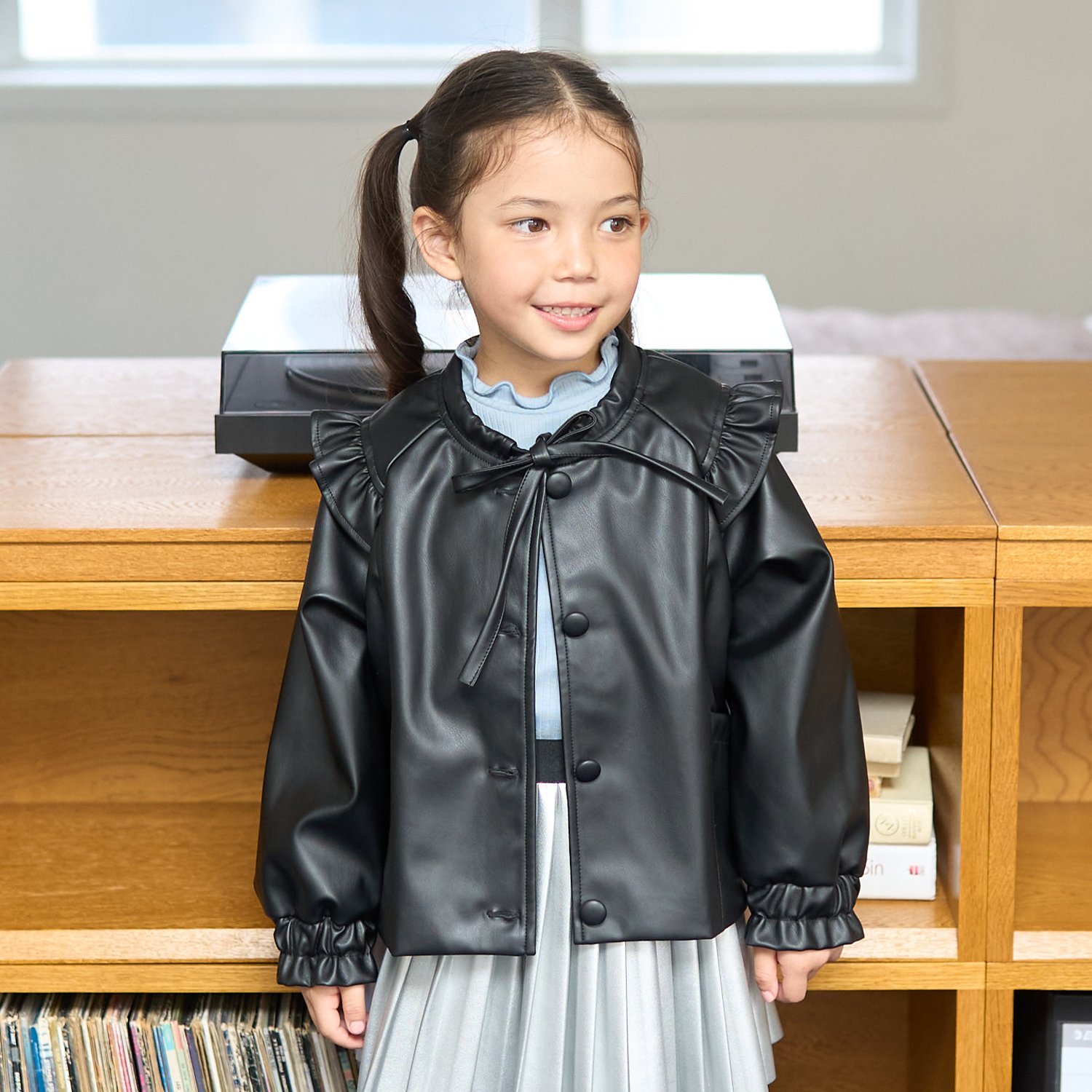 リセマイン(Lycee mine)【やわらか合皮】ノーカラージャケットのサムネイル