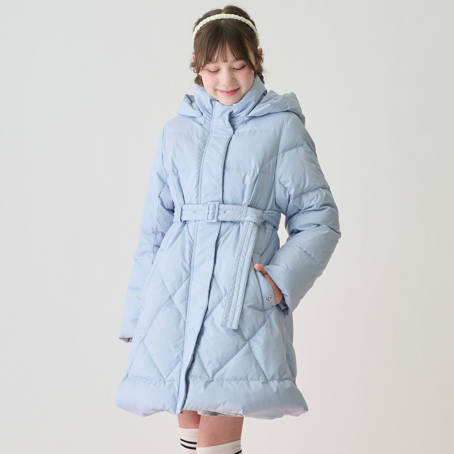 メゾピアノジュニア(mezzo piano junior)【撥水】リボンベルトつき美シルエットロングダウン