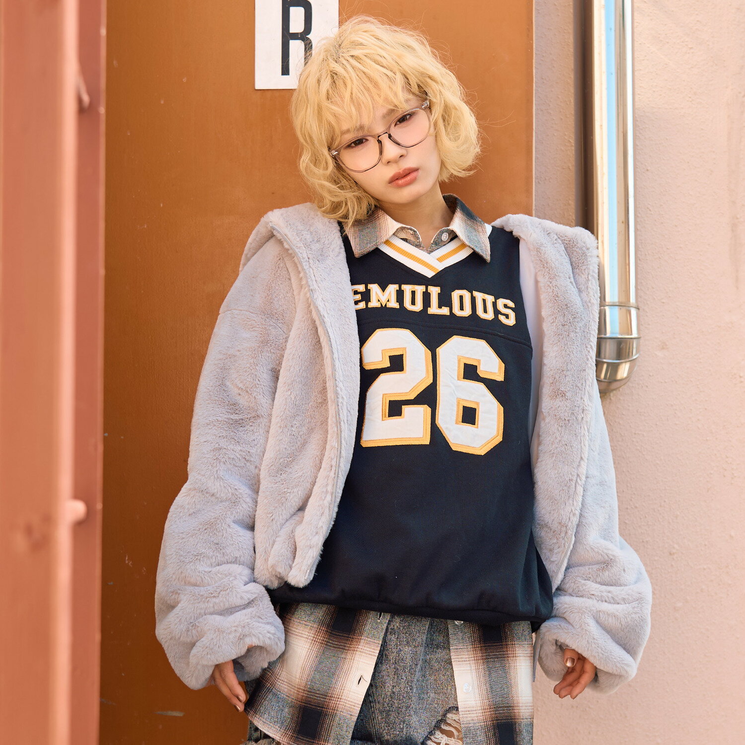 ラブトキシック(Lovetoxic)ファーパーカのサムネイル