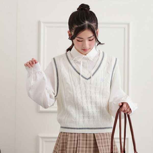 ピンクラテ(PINK-latte)ニットベストドッキングシャツのサムネイル