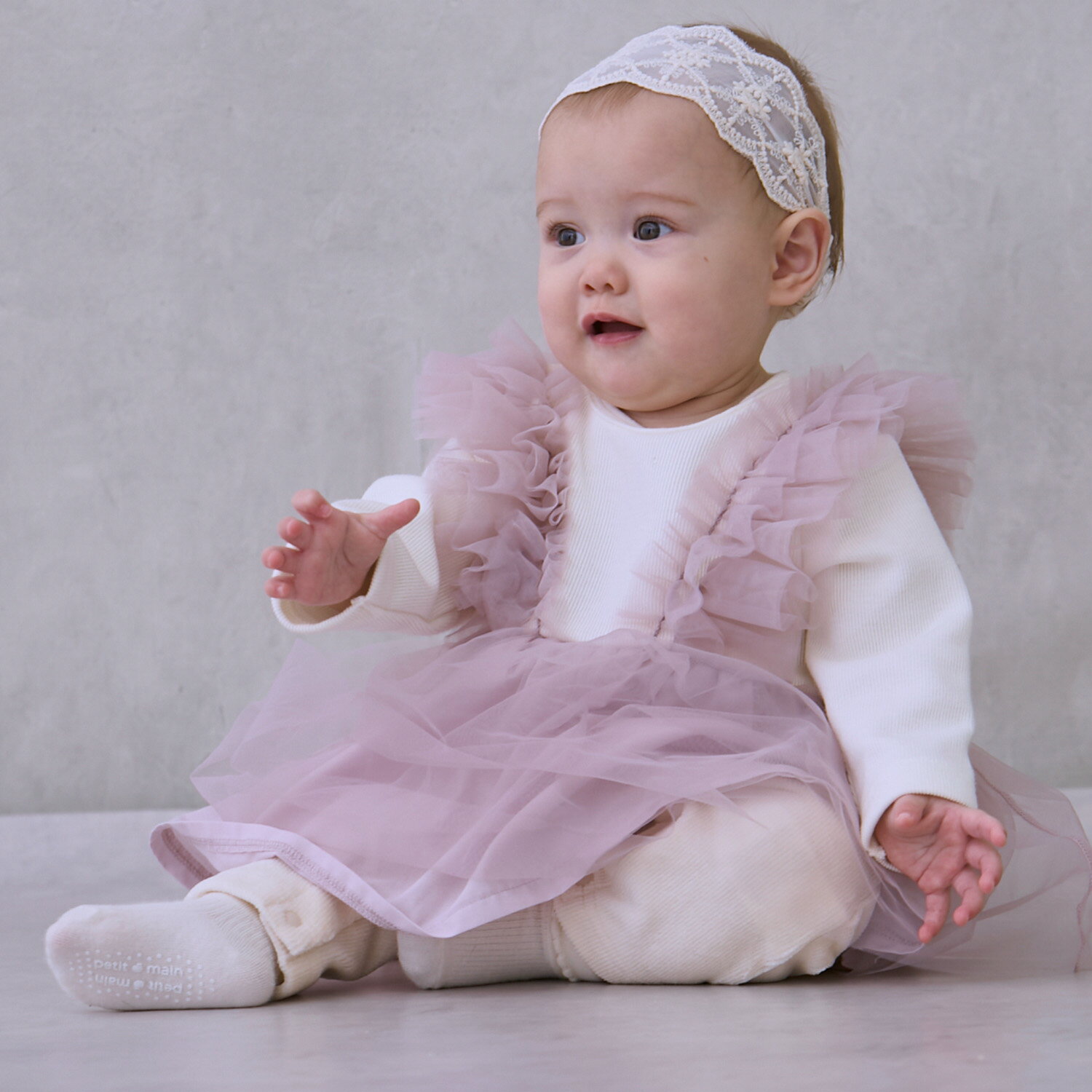 プティマイン(petit main)チュールフリルカバーオール