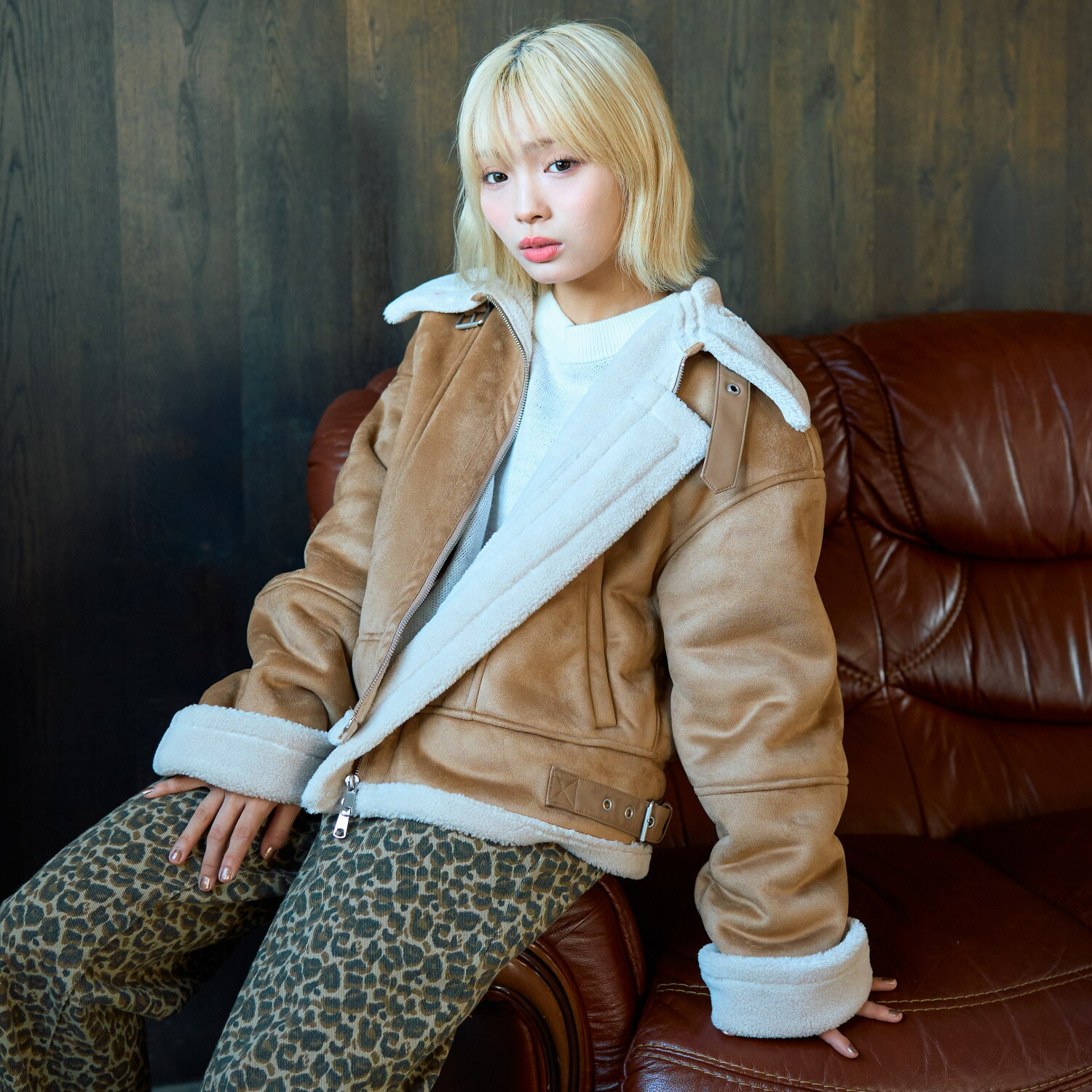 ラブトキシック(Lovetoxic)ムートンブルゾンのサムネイル