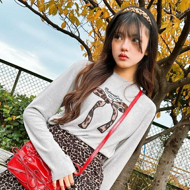 バイ ラビット(by LOVEiT)リボンパッチ長袖Tシャツのサムネイル