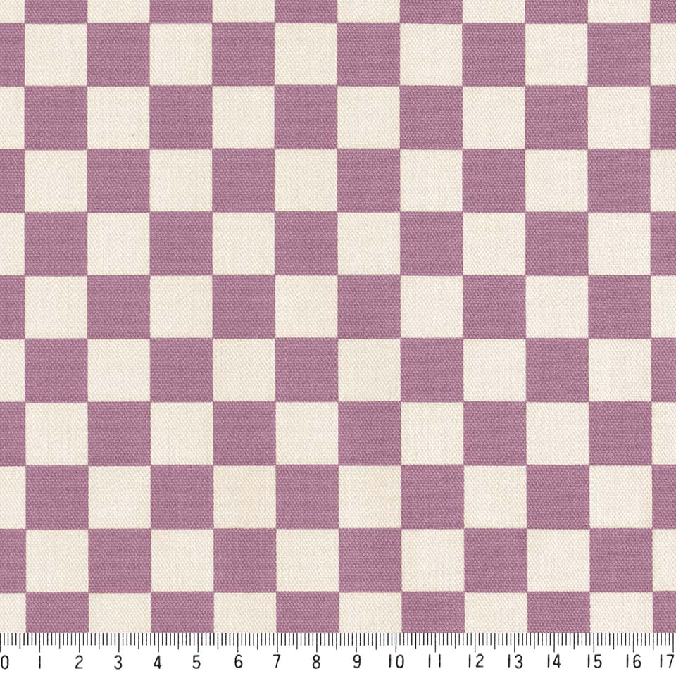 1.6cm 市松模様 7945-60 パープル 可愛いチェッカーフラッグ柄 紫 パープル 10cm単位 やや厚手 生成りオックス 生地 布 松尾捺染 綿100％ 110cm 布　入園入学 テーブルクロス エプロン バッグ クッション ランチョンマット 商用利用可 生地