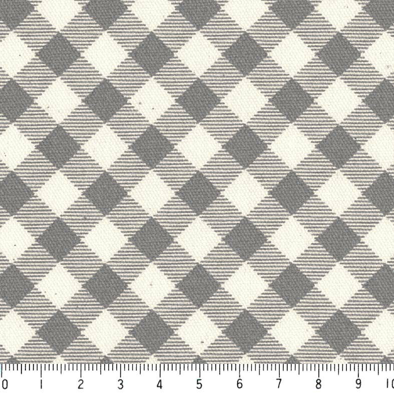 斜めチェック柄 7802-66 グレー 8ミリ 斜めチェック グレー 10cm単位 やや厚手 生成りオックス 生地 布 松尾捺染 綿100％ 110cm 布 入園入学 gingham バッグ カルトナージュ生地 手芸 手作り生地 付属 用途 商用利用可 生地