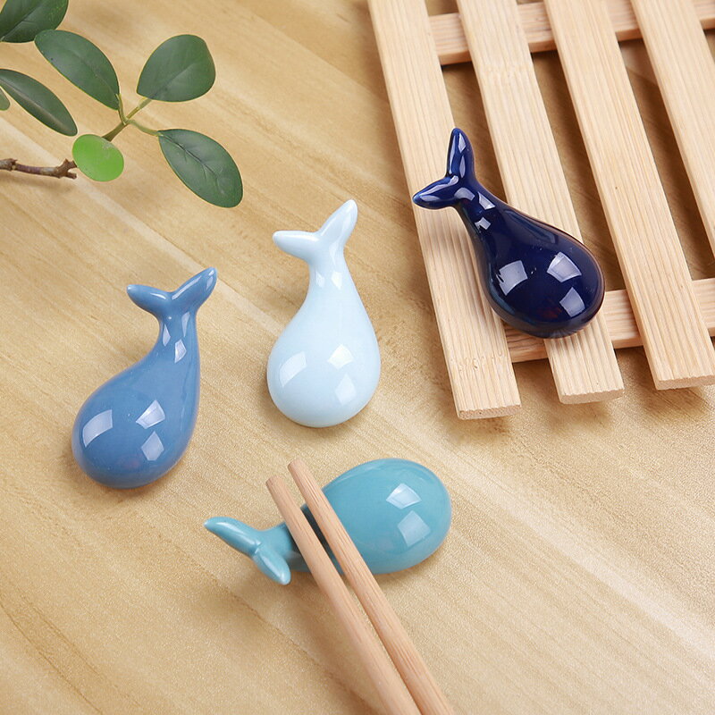Rakuten - 箸置き くじら型 陶器 おしゃれ 北欧風 かわいい 食卓アクセント 滑り止め 清潔感あり 4個セット キッチン用品 来客用 和食洋食対応