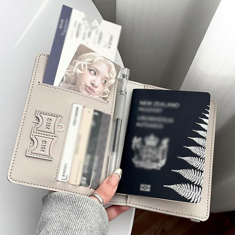 RFID パスポート入れ パスポートカバー メンズ パスポートケース 旅行 カバー カー...