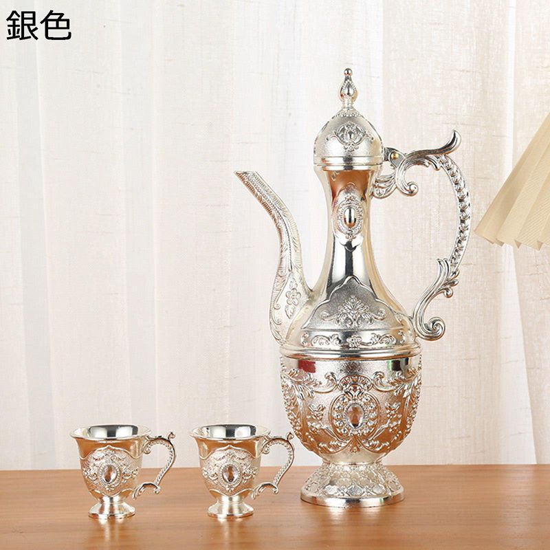 徳利1個 ぐい呑み2個セット 酒器セット 3点セット 合金製 徳利セット お猪口セット 酒水差し 持ち手付き 北欧風 エレガント 上品 おしゃれ 日本酒用 お茶 ワイン 牛乳 ギフトボックス付き ギフトに最適です