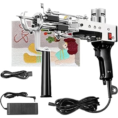 タフティングガン カーペット織機 Tufting Gun 【2022新版・カループパイルとカットパイル両対応 電動カーペッタフティングガン】 高速織り 5〜40ステッチ/秒 工業用刺繍機 ラグメーカー 電動絨毯クラスターガン 100-240V 日本語取扱説明書付き （ブラック）色Blackモデル商品説明【2種類パイル対応・様々なニーズにお応え】このタフティングはループパイルとカットパイル両対応しており、ラグタフティングガンのヘッドに側面の部品を取り外すとカットパイルからループパイルへ簡単に変換します。ループパイルは4〜14mm調整可能で、カットパイルは7〜19mm調整可能です。幅広い応用範囲を持ってい、さまざまなタイプのカーペットを編むのに使えます。【改良されたモーターを採用・作業効率が向上】このクラスタ絨工房は改良されたモーターを採用したため、モータの回転速度は2400 RPM以上になります。カーペットタフティングガンの速度は1秒あたり5〜45ステッチに達し、生産効率を80-100倍に高め、手動編みより多くの人力と時間を節約できる。現代の生産の中での作業効率を大幅に高めることができます。【簡単操作&安全保護】タフテッドカーペットガンはわずか1.38kgです。簡単に持ち上げて操作できます。また、過圧、過流、短絡保護機能を備えており、使用中の事故を避けることができます。（注意：起動ボタンを押す前に、必ず電源スイッチをオンにしてください。）【幅広い用途】カーペットタフティングスプレーガンは、さまざまな色のカーペットパターンを織り上げるのに非常に適しています。DIYカーペットを自分で作るだけでなく、モバイルテーブルワークに適した絶妙なアートワークを作ることもでき、必需品です。ご家族やご友人へのプレゼントに最適です。【製品仕様＆メーカー保証】電圧:100〜240V対応（全世界対応タイプ）、重量:約1.4kg 、調整可能な速度範囲:5〜45ステッチ/秒。当店では、お客様満足度100を目指している万全なカスタマーサービスを行っております。製品に不備・不満・合わないなどの場合は12ヶ月以内返品・返金・交換対応できます。【ご注意】商品の上部に突き出ている部分はモーターで、冷却のために小さな穴があります。使用中には、異物が穴に触れないように注意してください。穴に入った異物が製品故障の原因になる可能性があります。使用が終わったら、製品を乾燥かつ衛生的な環境に置き、穴に水やその他の異物が触れないようにしてください。そうしないと、ローターの故障が発生し、製品が使用できなくなる可能性があります。タフティングガン 電動カーペッタフティングガン 工業用刺繍機 カーペット織機 diy編みもの 工業用 家庭用