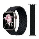 コンパチブル apple watch アップルウォッチ用バンド iwatch 柔らかいシリコーン糸混紡リサイクルヤーン素材 ブレイデッドソロループ 編組バンド apple watch ultra/8/7/6/5/4/3/2/1/SEに対応 通気性 38mm/40mm/41mm 42mm/44mm/45mm/49mm色ブラック(銀色アダプター）モデル商品説明【高級感あふれる材質】伸縮性のあるシリコーン糸混紡リサイクルヤーンを使用しています。職人が一心に磨き上げた高品質、優れる質感、肌に優しい触感とフィード感、それぞれもトップレベルの体験になります。【優れた通気性】とても軽く、激しく動く運動時や寝ている時などにも装着感が気にならない。また、バンド全体に細かい穴が空いており通気性が高いため、汗をかきやすいジョギングなどの運動時にぴったりです。【装着感が良い】カラバリが多いので、いろいろなカラーから選びたいという場合におすすめします。嫌味のない落ち着いた雰囲気が日常に溶け込み、カジュアルにもビジネスにも使えるバンドです。【全ての機種対応】Apple Watch Series ultra2/ultra/9/8/7/6/5/4/3/2/1/SEの全シリーズに対応出来ます。アップルウォッチ38mm/40mm/41mm、 42mm/44mm/45mm/49mmに対応、男女兼用の設計。※Apple watch付属いません.【お気に入り】流行に左右されない上品なスタンダードデザイン。お気に入りの1本を選べるのが魅力です。毎日身に着けるのが楽しくなりそうです。また、その日のファッションや気分に合わせて使い分けられます。ブレイデッドソロループ