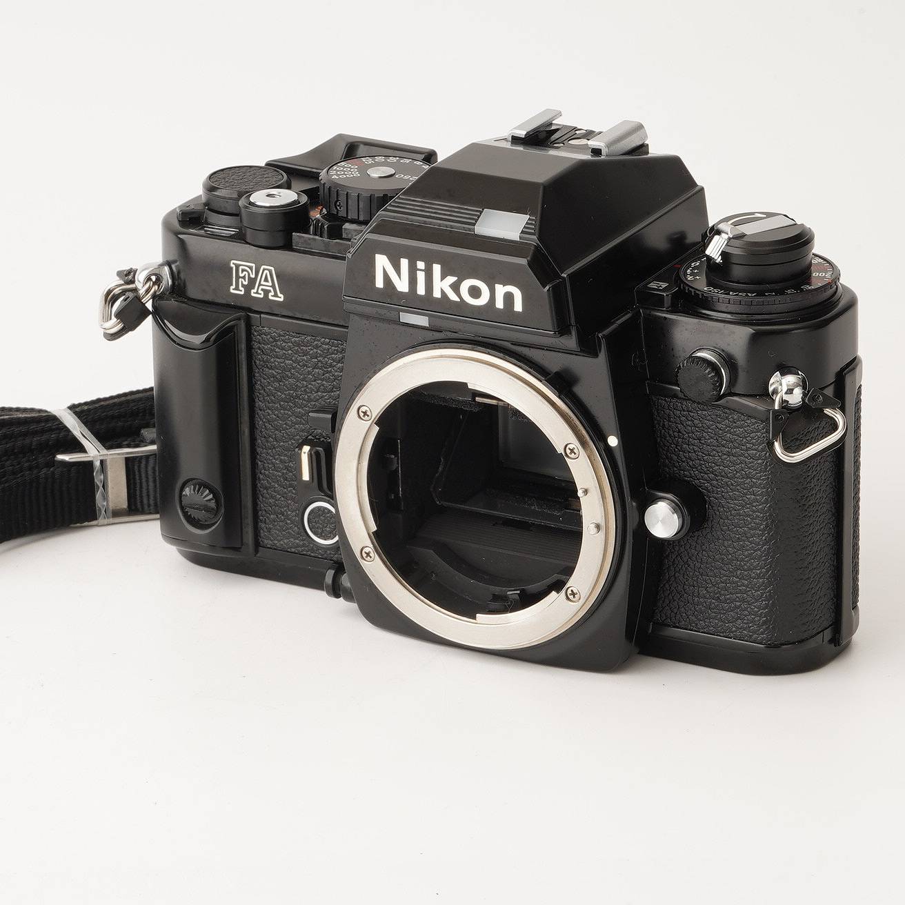 ニコン Nikon FA ブラック ボディ 35mm フィルム一眼レフカメラ