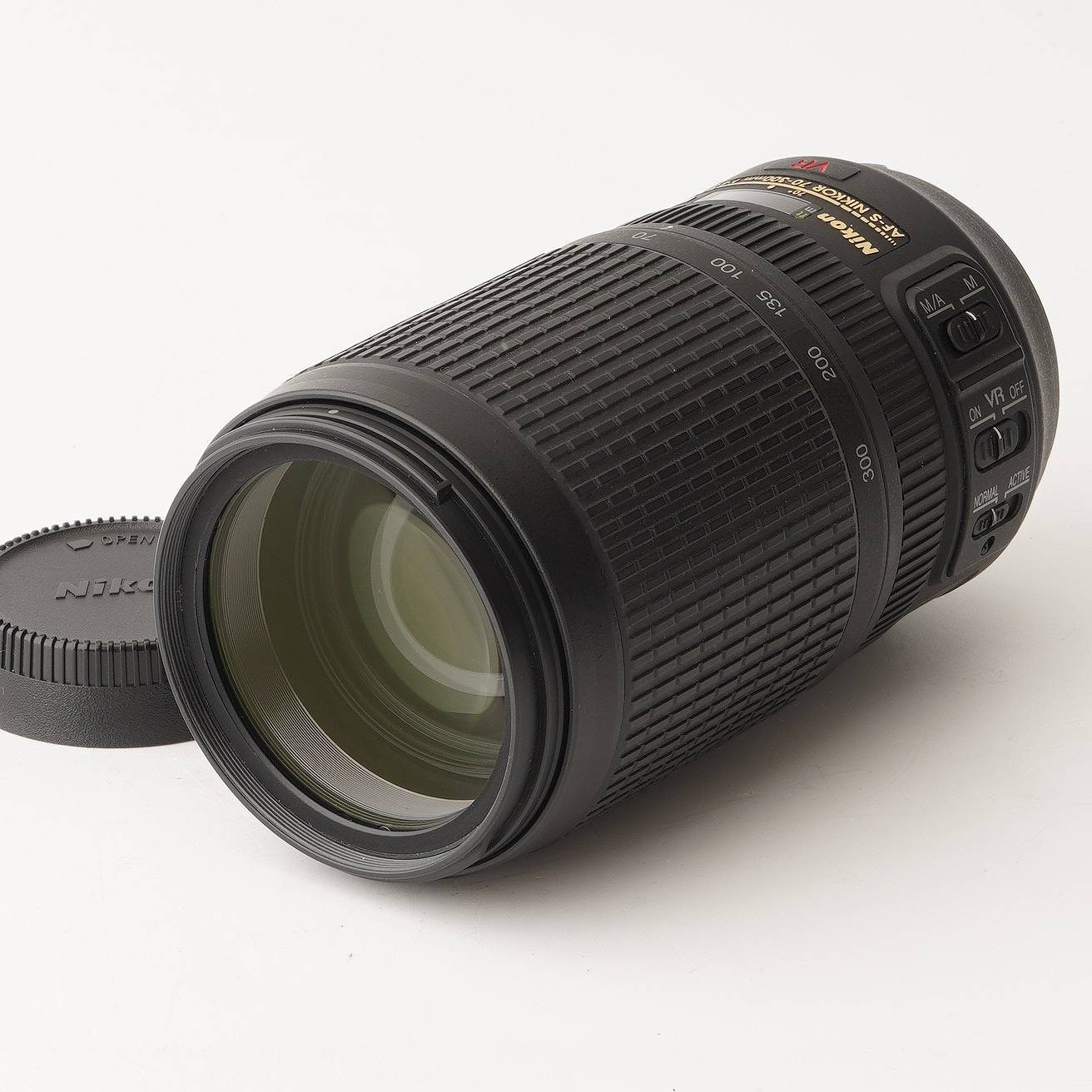 ニコン Nikon ED AF-S NIKKOR 70-300mm F4.5-5.6 G IF VR