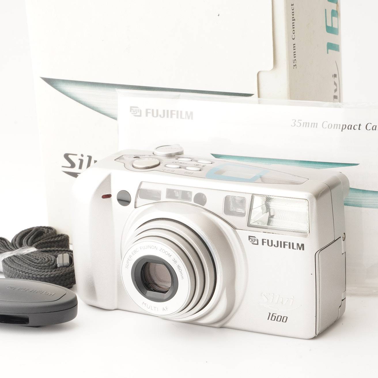 富士フイルム Fujifilm Silvi 1600 / Super-EBC Fujinon Zoom 38-160mm