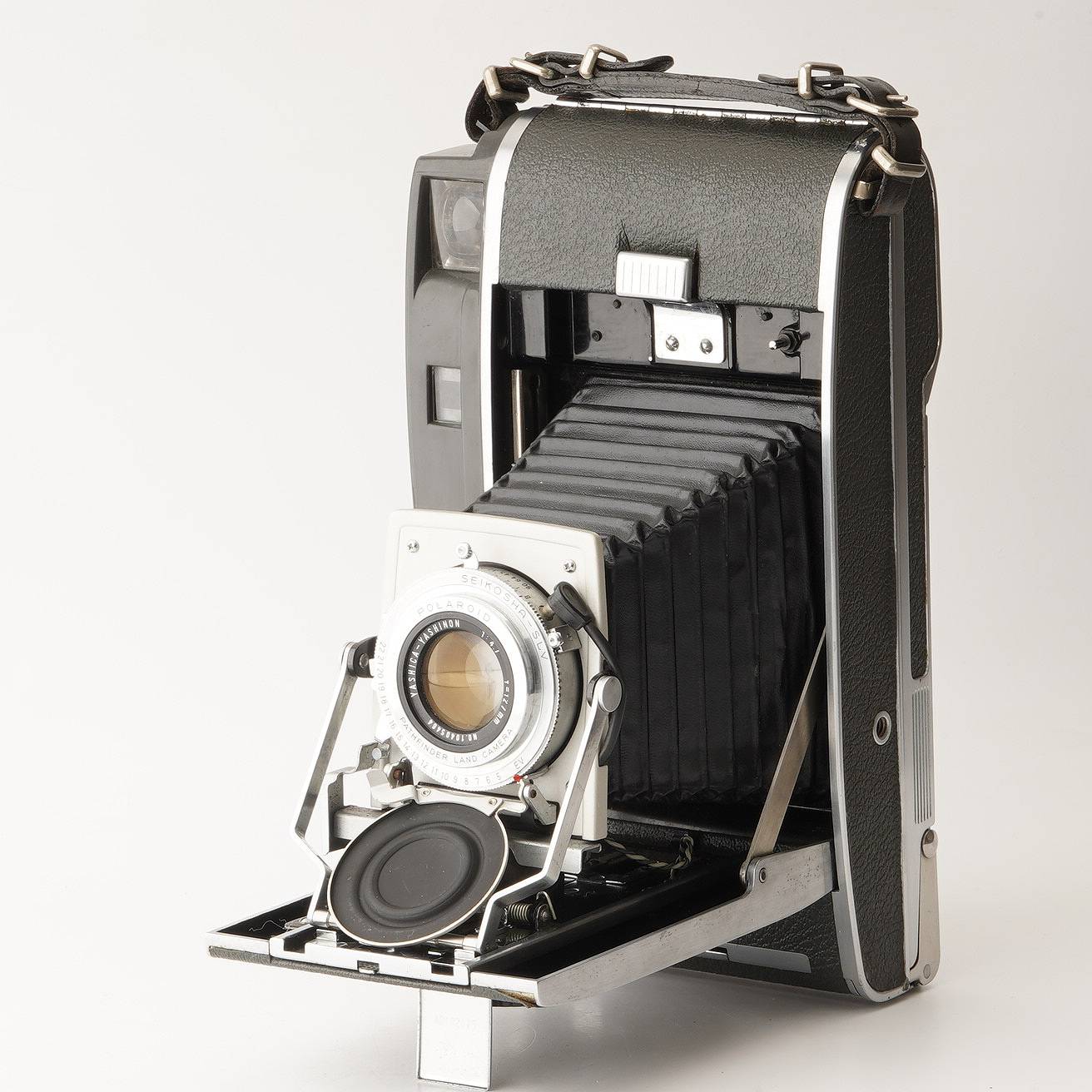 ポラロイド Polaroid 120 Land Camera Yashica-Yashinon 27mm F4.7