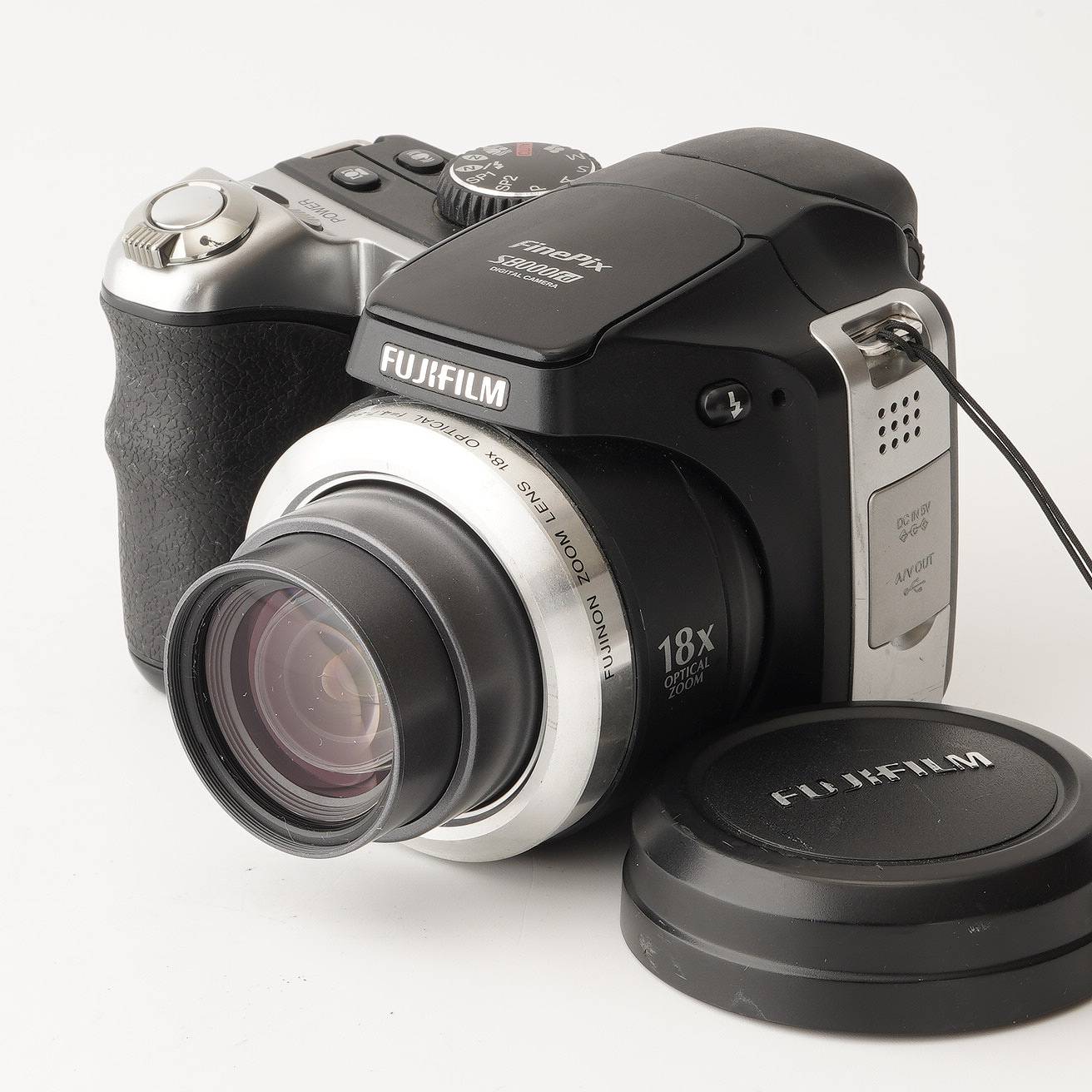 乐天商城 - フジ Fujifilm FinePix S8000fd ブラック 18x 光学ズーム