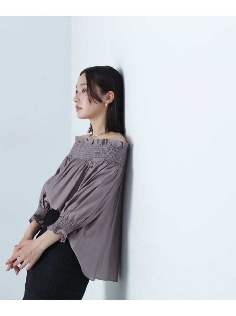 シャーリングオフショルブラウス* NATURAL BEAUTY BASIC ナチュラルビューティベーシック トップス シャツ・ブラウス ブラック オレンジ