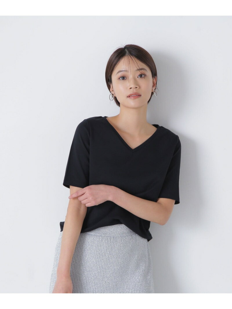ベーシックTシリーズ Vネック NATURAL BEAUTY BASIC ナチュラルビューティベーシック トップス カットソー・Tシャツ グレー ブラック ホワイト[Rakuten Fashion]のサムネイル