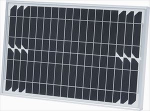 2021年の仕様変更で、KIS太陽電池の仕様が変更となりました。変更箇所は、出力のアップのみです。＊外形寸法、取付穴、重量に変更はございません。出力仕様の変更内容は下記の画像を確認ください。太陽電池と過充電防止・逆流防止用の充放電コントローラのセット車や船のバッテリー充電、外灯、非常電源、屋外電源、趣味の太陽光発電にもお使いください！バッテリーをお持ちの場合に簡単に本格的な独立型ソーラー発電が作れます。ソーラーパネルを増やしたい場合、発電量を増やしたい場合、親切にご提案いたします！すぐに見積もりを作ります！お気軽にご連絡ください。///////////////////////////////////////////////////////////////システム電圧　：　12V のバッテリーに蓄電できます24W の発電量になります。晴れている場合、約 1A/h の蓄電能力があります。・セット内容のソーラーパネル歴史のある日本の太陽電池専業メーカーです。日本品質の小型太陽電池モジュール生産量No.1公共事業、標識など、厳しい環境で信頼性を求められる様々な場所で利用され続けています。日本の土地、気象条件、使用方法を熟知しているメーカーならではの信頼性の高い太陽電池になります。小規模システム用としてラインアップ大型高性能モジュールと同じスーパーストレートタイプは、信頼性が高く安定した性能を維持します。また、耐久性の良いアルミボードをバックカバーに用いたサブストレートタイプは、薄型軽量の優れものです。従来のラインナップ製品よりも太陽電池セルの無駄を排除し、コストパフォーマンスに優れています。形式 GT20公称最大出力 24W公称最大出力動作電流 1.31A公称最大出力動作電圧 18.4V公称短絡電流 1.40A公称開放電圧 22.4V公称質量 2.8kg外形寸法（mm,L×W×H） 538×350×35・セット内容のコントローラー充放電コントローラー / Solar Amp B　SA-BA10超低消費電力 2mA日本メーカー製（日本人設計）名刺サイズでコンパクト豊富な保護回路LEDによるエラー表示設定なしですぐに使える過放電バッテリーへの充電機能を持っているため、万が一の場合でもバッテリーを回復させて、システムを通常復帰させることが可能です。＊太陽電池とコントローラ間のケーブル、コントローラとバッテリ間のケーブルを使います。お持ちでない場合は必要な長さをご連絡ください。ご提案いたします。☆ バッテリーの充電に手間が掛からなくなります！☆ メンテナンスフリー☆ 経済的バッテリーに充電する機器がセットになっています。・ソーラーパネル・充放電コントローラー：日本ブランドの高性能・超低消費電力・世界最軽量・簡単接続採用ソーラーパネルに、信頼性の高い充放電コントローラーをセットにしました。 太陽電池が発電した電気を安全に効率よく充電させる為の充放電コントローラーは、ソーラーシステムの重要アイテム。 唯一の精密機器であるコントローラーは安定して常に稼動することが大切。信頼性の低いコントローラーを利用すると安定して充電出来ません。また、太陽光発電で作りバッテリーに貯めた電気は貴重です。この電気を使ってコントローラーは動きますので、唯一電気を使うシステム機器であるコントローラーは消費電力が低いほどシステムの小型化に貢献できます。消費電力1mAのコントローラーは、1mAx24h=24mA です。10mAのコントローラーは 10mAx24h=240mA のバッテリー電気を消費します。コントローラーの性能が良いことは、安定かつ安全なだけでなく、経済的になりますので一番重要な機器です。 常に電気を消費するコントローラーは効率よく消費電力が低く安定して稼動する信頼性能高い物を利用することが大切です。 このセットの接続は専用のコネクタ付きケーブルですので簡単に利用できます。お客様がお持ちのバッテリーや車や船のバッテリー、古いバッテリーのリユースなど、いろいろとお試しください。 [ケーブル延長をご希望の方へ] ソーラーパネルとコントローラーを繋ぐケーブルを延長できます。ご注文の際にコメント欄でご記入いただくか、お見積を依頼ください。[バッテリーを購入する方へ] 充放電に最適なディープサイクルバッテリーをご選択ください。[交流の電気製品を使う方へ] 家庭用のコンセントと同じ電気の 正弦波 DC&gt;ACインバーターをご選択ください。 [自動バックアップを構築したい方へ] ソーラー電源と商用電源（家庭やオフィスに来ている電気）を、停電や充電が減った場合に自動でいずれかに切り替えられます。商用電源切り替え機を追加ください。 ○　街路灯や観測装置など、様々な独立型太陽電池システムに応用できます。 キャンピングカーのバッテリー充電、山小屋、趣味のソーラー独立電源システムやベランダ発電、船のバッテリー充電に人気があり使い易いです。公共での道路標識や外灯で利用されてます。 用途　：　街路灯、仮設トイレ灯、バイオトイレ、交通標識、道路標識、小型無線、ポンプ、電気撲柵、ゴルフ場、山小屋の電源、照明装置、無線用電源、農場の自動散水システム 本格的なソーラー発電が楽しめる組み合わせです。街灯、独立電源、非常電源、山小屋の電源確保、キャンピングカー・ボートでのソーラー発電など、生活の中に自然エネルギーを取り入れたい方に最適です。容量アップしたい場合は、将来ソーラーパネルを増やしてステップアップすることが出来ます。 直流の電気製品を使う場合は、バッテリーのみ追加します。ディープサイクルバッテリーをお勧めいたします。（自動車用バッテリーでも使えます） 交流の電気製品を使う場合は、バッテリーとDC-ACインバーターを追加します。 形式 公称最大出力 公称最大出力動作電流 公称最大出力動作電圧 公称短絡電流 公称開放電圧 公称質量 外形寸法（mm,L×W×H） 大型太陽電池モジュール AS140 140W 8.0A 17.5V 8.5A 22.4V 12.1kg 1496×657×47.5 GT85F 90W 5.06A 17.8V 5.40A 22.4V 7.6kg 1200×527×35 GT136MS 62W 3.41A 18.2V 3.64A 22.4V 5.5kg 1293×329×35 GT136S 62W 3.41A 18.2V 3.64A 22.4V 5.5kg 977×440×35 GT133S 56W 3.26A 17.2V 3.47A 21.1V 5.4kg 1218×355×35 中・小型太陽電池モジュール GT40 48W 2.64A 18.2V 2.84A 22.4V 4.5kg 535×666×35 GT30 36W 1.96A 18.4V 2.10A 22.4V 3.5kg 666×412×35 GT234S 30W 1.73A 17.4V 1.91A 21.2V 3.2kg 528×448×35 GT230S 26W 1.82A 14.4V 1.95A 17.4V 3.0kg 580×343×35 GT20 24W 1.31A 18.4V 1.40A 22.4V 2.8kg 538×350×35 GT434S 15W 0.87A 17.4V 0.96A 21.2V 2.0kg 378×349×35 GT10 12W 0.65A 18.4V 0.71A 22.4V 1.6kg 310×350×35 GT634 10W 0.58A 17.4V 0.62A 21.2V 1.5kg 372×242×35 GT618 5.2W 0.58A 9.1V 0.62A 11.2V 1.0kg 216×242×35 GT833S-TF 7W 0.41A 17.2V 0.45A 21.1V 0.9kg 330×210×16 GT1633-TF 3.5W 0.21A 16.8V 0.23A 20.4V 0.7kg 192×210×16 GT1618-MF 1.9W 0.21A 9.0V 0.23A 11.0V 0.4kg 182×136×13 BT432S-MRN 14W 0.92A 15.3V 1.00A 18.6V 1.3kg 393×353×7 BT832-MRN 6.2W 0.41A 15.3V 0.44A 18.6V 0.7kg 293×247×7 受注生産品シリコンモジュール DT1407 0.53W 160mA 3.3V 170mA 4.2V — 116×62×19 DT1418 1.4W 160mA 8.6V 170mA 10.8V — 235×64.4×20 DT1636 1.1W 65mA 16.9V 70mA 21.5V — 235×64.4×20