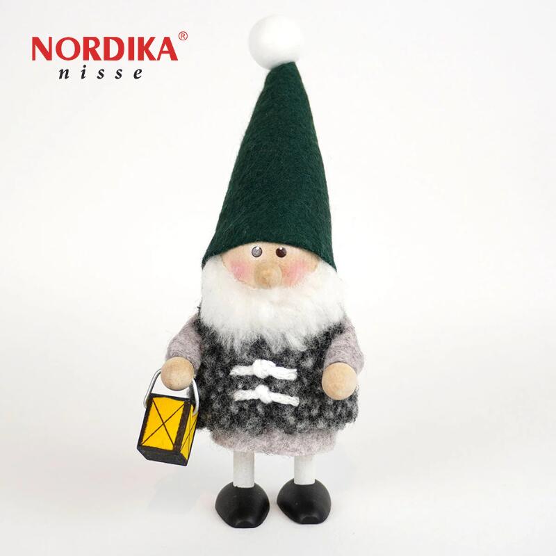 【正規販売店】 ノルディカニッセ 2025 ランタンを持ったサンタ / Nordic Forest NORDIKA nisse クリスマス 木製人形 北欧雑貨 サンタ 木製 人形 クリスマス ハンドメイド 北欧 インテリア プレゼントのサムネイル