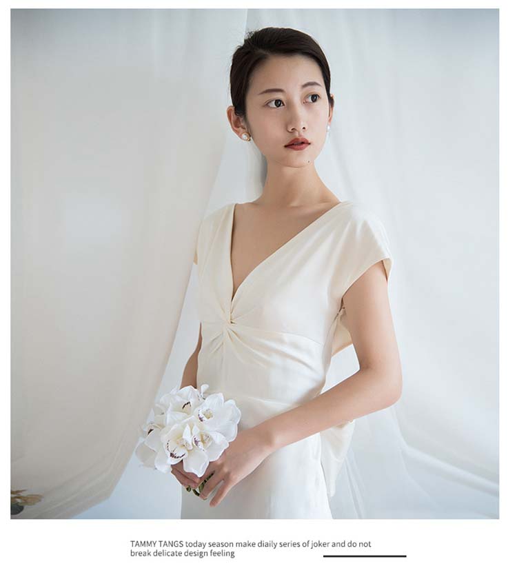 パーティードレス ナチュラルウェディング スレンダードレス 上品 司会 リボン 春婚 リゾート ハワイ 講演 海外 演奏会 花嫁 二次会 大人婚 舞台 お嫁さん 海外挙式
