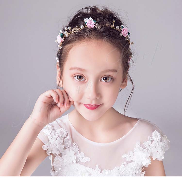 【送料無料】髪飾り子供ヘアアクセサリーキッズピアノ発表会花パールティアラ子供髪飾りアクセサリーカチューシャウエディング七五三結婚式発表会卒業式入園式入学式パーティーコンクールヘッドドレス