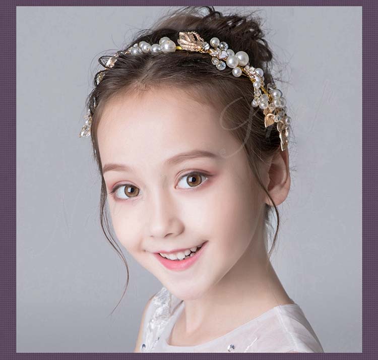 ティアラ子供カチューシャヘッドドレス発表会女の子ピアノ発表会フォーマルキッズパーティー結婚式入学式演出卒業式七五三パール髪飾りウェディングフラワーガールコンクールプリンスパールフラワースタイルヘアアクセサリー