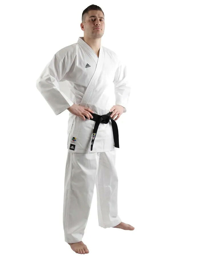 ※セール品のため返品・交換はできません。 WKF公認空手衣（上下セット） 軽くて動きやすい空手着です。 帯は付属しておりません。 CLIMACOOL® technology and air inlets 速乾素材で、汗を通しやすいです。 分厚い空手着ではりません。 上衣とズボンが一部メッシュ―素材になっております。 初心者用、中級者用、組手用空手衣 洗濯後、2％-3％程度、縮みます。 素材：綿60％、ポリエステル40％ ズボンはゴムバンドタイプ（紐あり） 原産国：パキスタンWKF公認空手衣（上下セット）