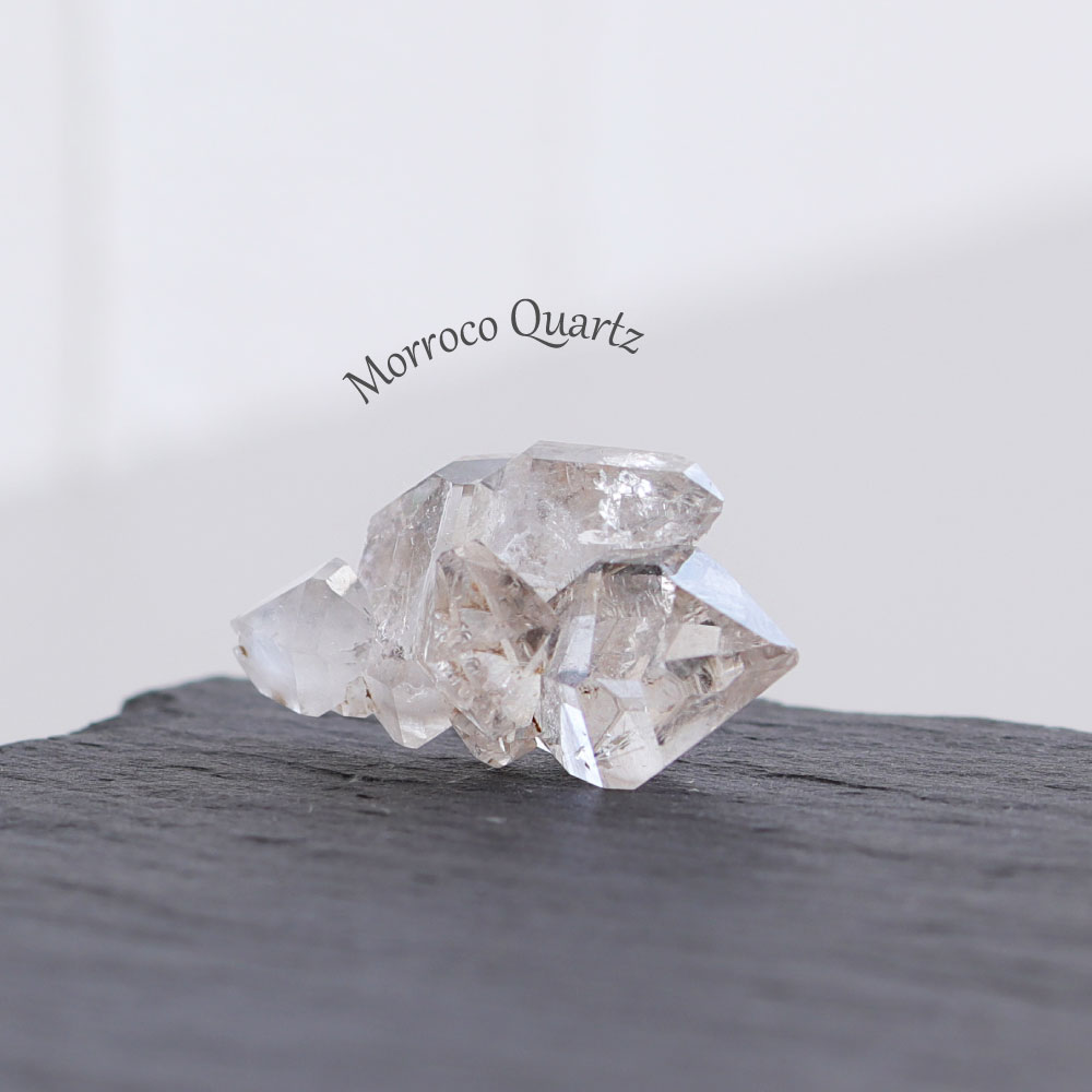 【soldout】次回入荷未定 虹入り モロッコ産 クォーツ 水晶 原石 ハーキマータイプ 鉱物 パ ...