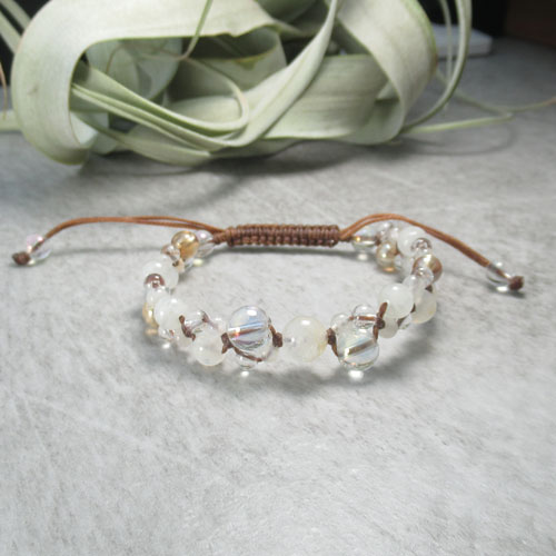 天然石 パワーストーン ブレスレット アクセサリー サイズ調整無料 誕生石 編み 6月誕生石 ムーンストーン 永遠の絆をもたらす石 パワーストーン アクセサリー 守護石 厄払い 厄年 厄除け お守り 女性 男性 贈り物 記念日 2月 誕生日 縁起物 バレンタイン プレゼント