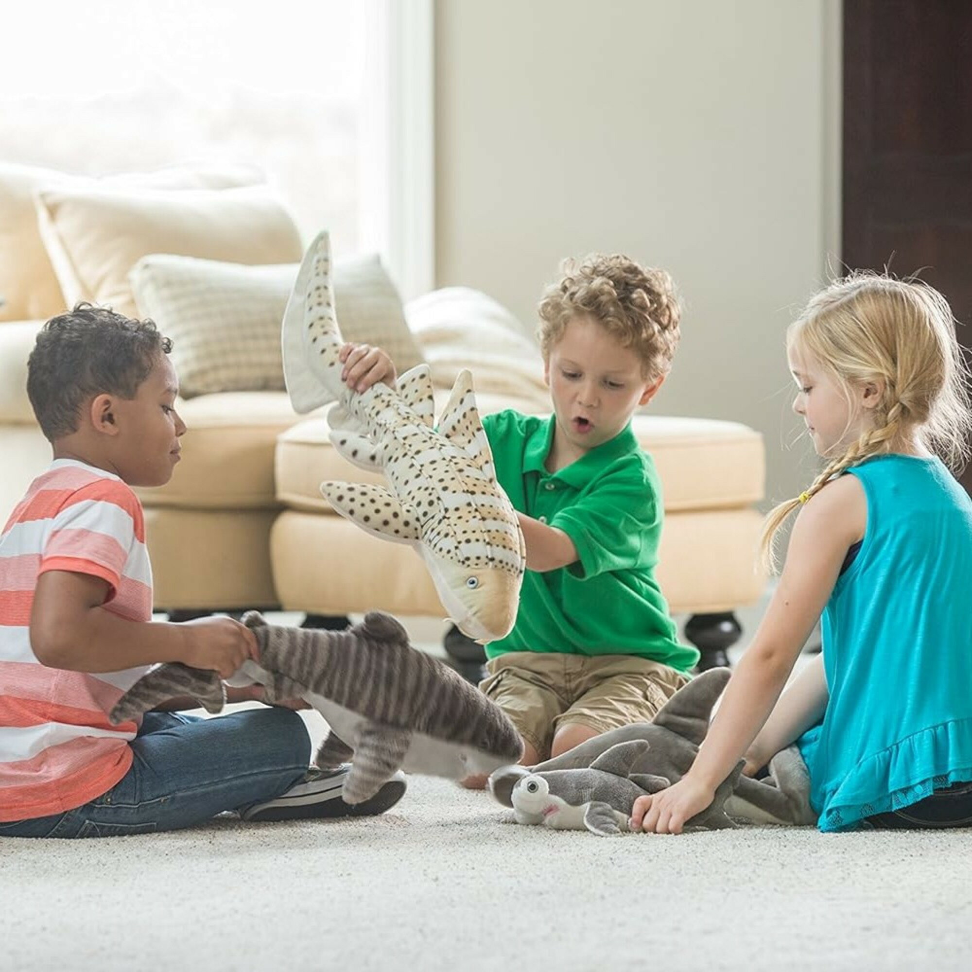 トラフザメ ぬいぐるみ 全長約77cm リアル再現 大型サイズ 高品質 水族館 人気シリーズ プレゼント ギフト インテリアのサムネイル